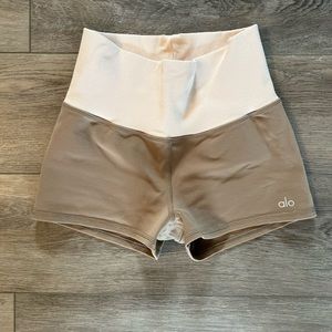 Alo shorts
